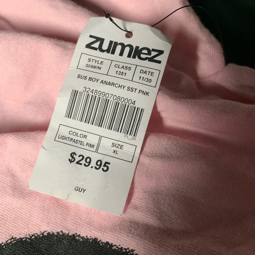 Light Pink Sus boy/anarchy XL t-shirt